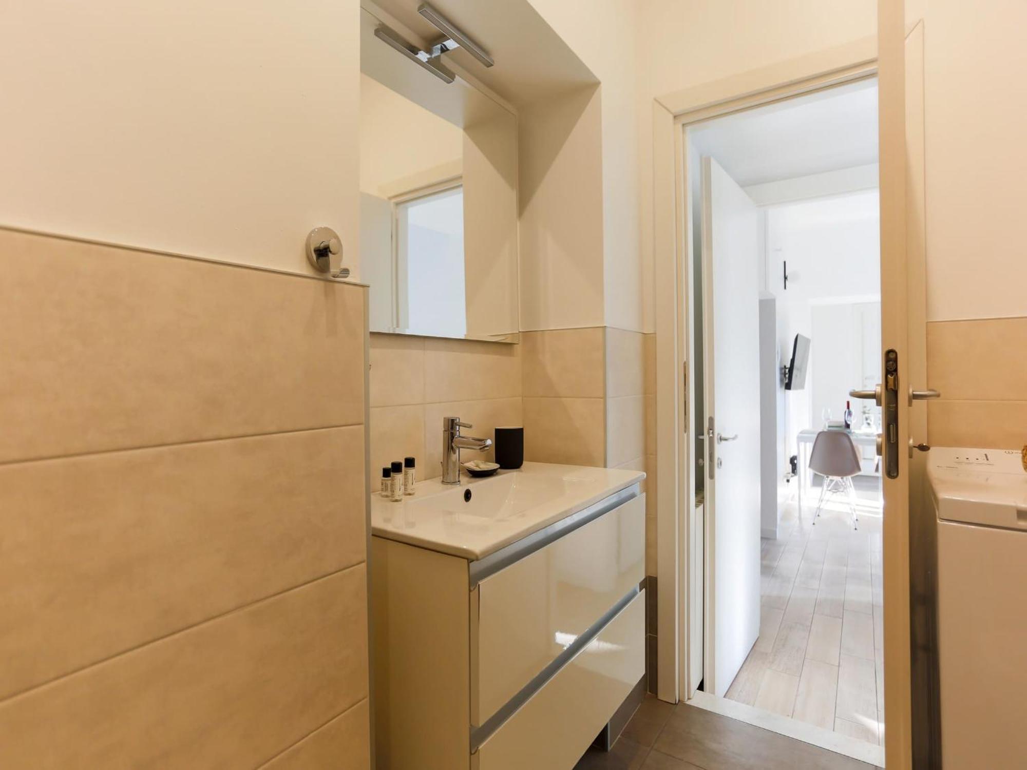 The Best Rent - Spacious Two Bedrooms Apartment Near Porta Romana มิลาน ภายนอก รูปภาพ