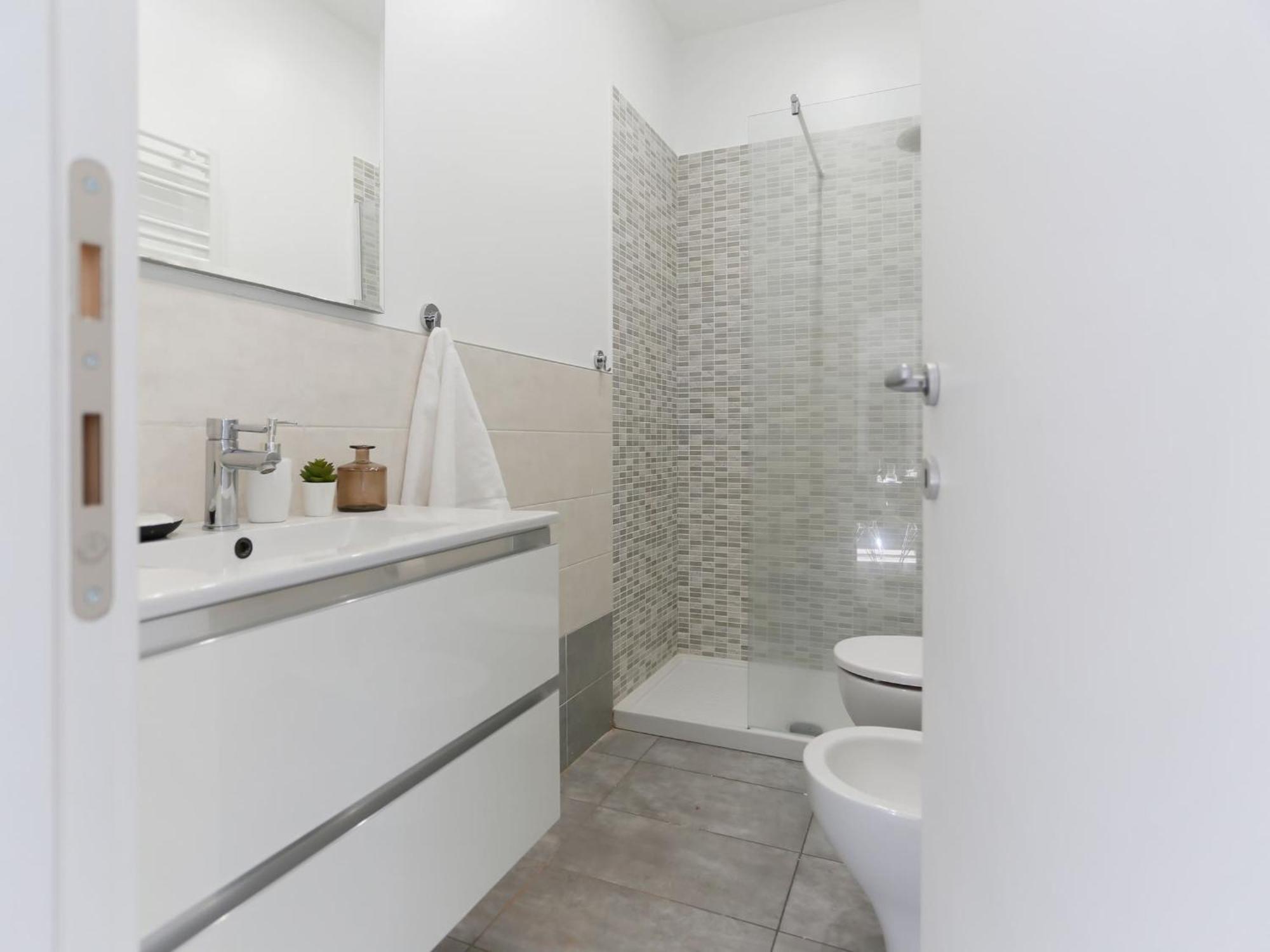 The Best Rent - Spacious Two Bedrooms Apartment Near Porta Romana มิลาน ภายนอก รูปภาพ