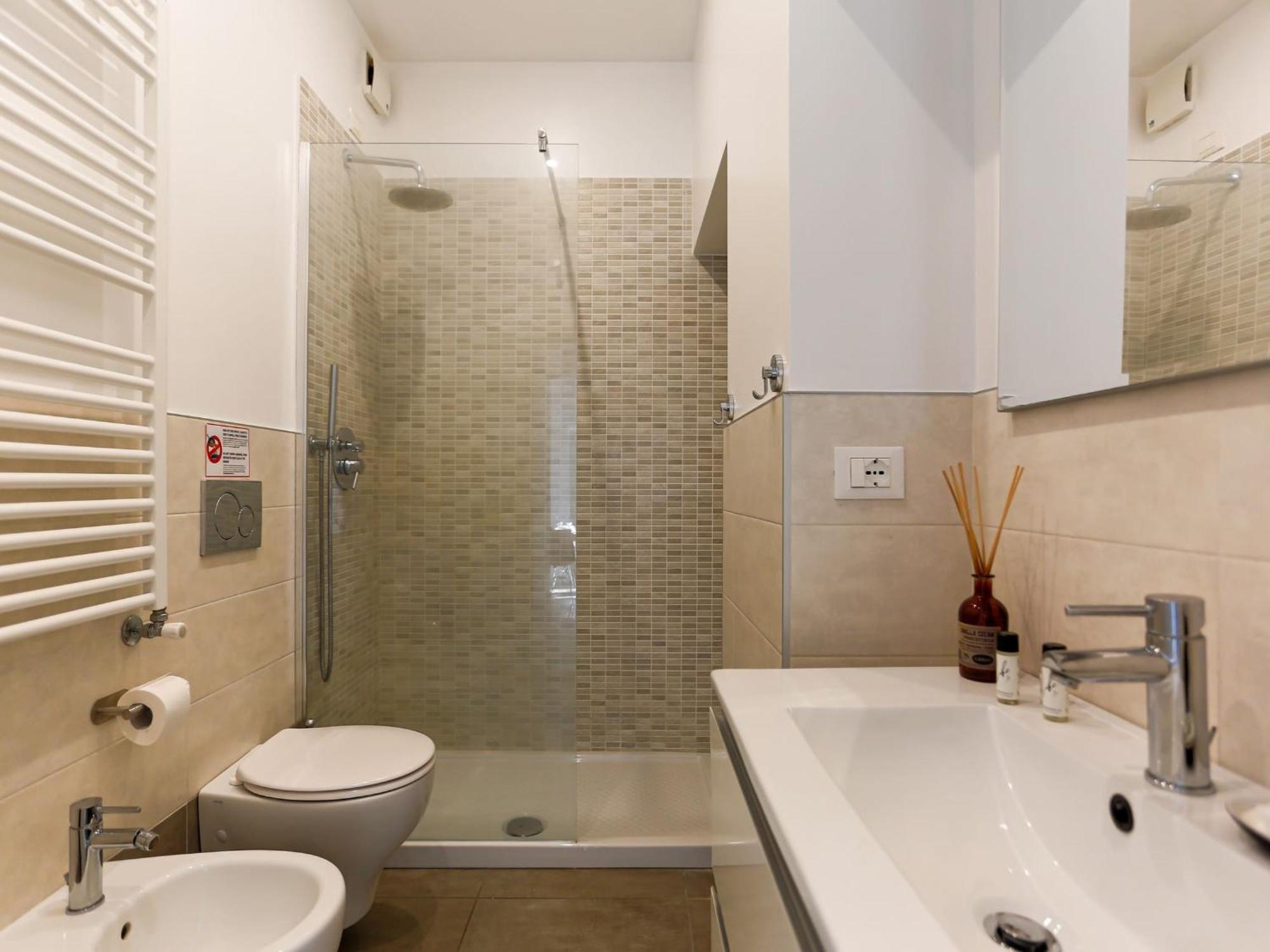 The Best Rent - Spacious Two Bedrooms Apartment Near Porta Romana มิลาน ภายนอก รูปภาพ